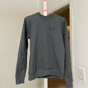 Patagonia Dark Gray Crewneck Sweatshirt
